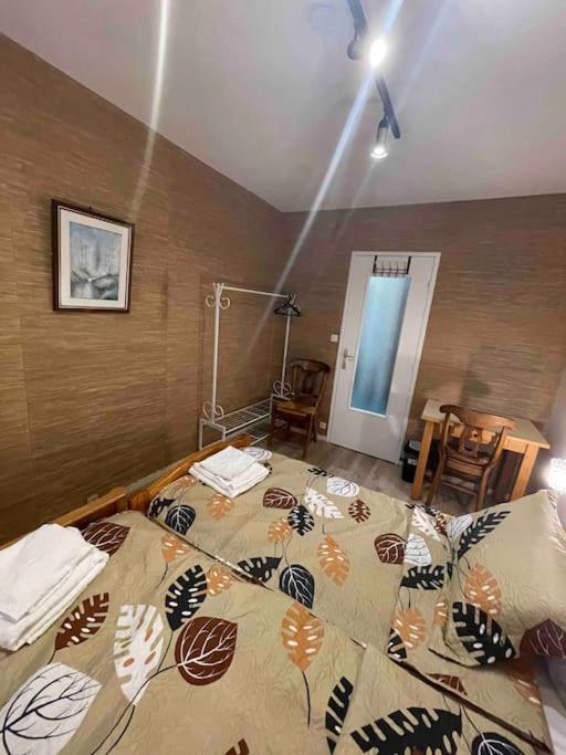 Appartement 3 Pieces Pour 1 A 5 Voyageurs Rillieux-la-Pape 外观 照片