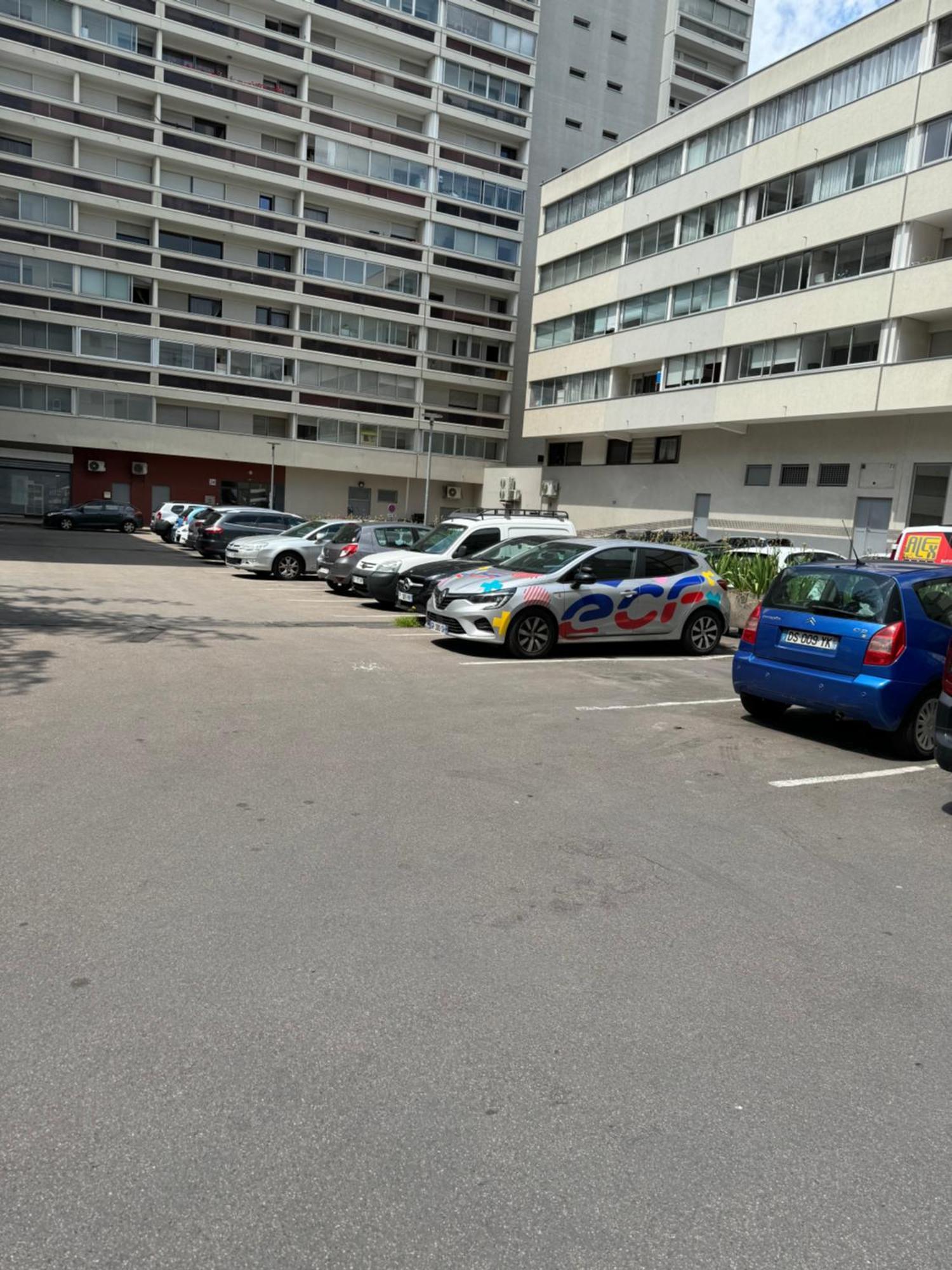 Appartement 3 Pieces Pour 1 A 5 Voyageurs Rillieux-la-Pape 外观 照片